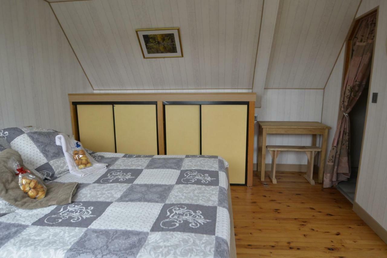 Bed and Breakfast Couloumine breizh Saint-Aignan  Exterior foto